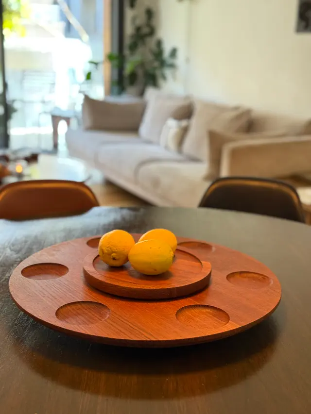 וינטג׳ ורטרו בדנמרק — לייזי סוזן מעץ טיק דני. Kitchenware, יד שניה מקופנהגן | דייניש | Field Notes & Finds