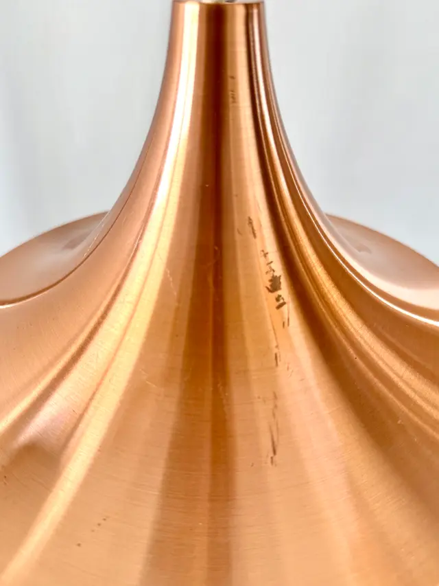 וינטג׳ ורטרו בדנמרק — מנורת תלייה 'Golden Pink' מאת Strini Belysning. Lighting, יד שניה מקופנהגן | דייניש | Field Notes & Finds