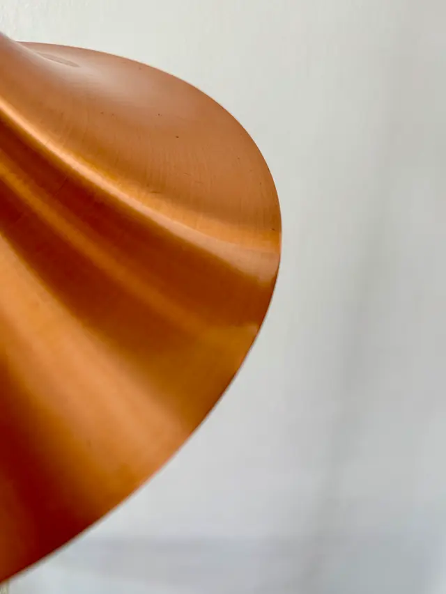 וינטג׳ ורטרו בדנמרק — מנורת תלייה 'Golden Pink' מאת Strini Belysning. Lighting, יד שניה מקופנהגן | דייניש | Field Notes & Finds