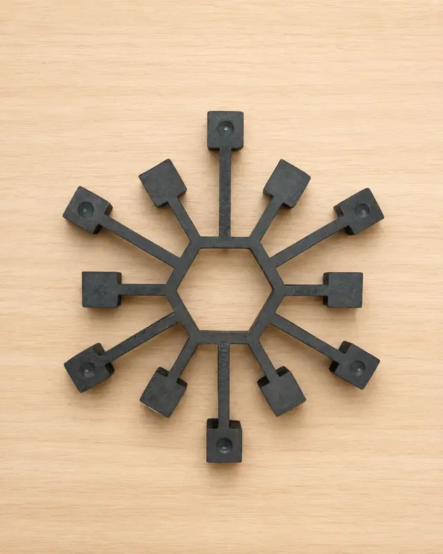 וינטג׳ ורטרו בדנמרק — מעמד נרות עכביש. Candle Holder, יד שניה מקופנהגן | דייניש | Field Notes & Finds