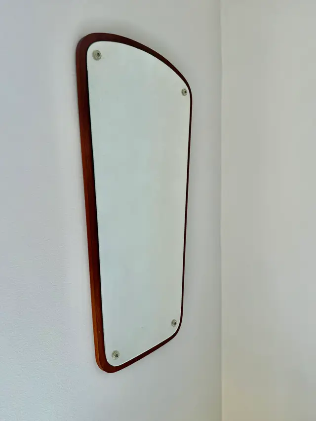 וינטג׳ ורטרו בדנמרק — מראה טיק אמצע המאה. Decor, יד שניה מקופנהגן | דייניש | Field Notes & Finds