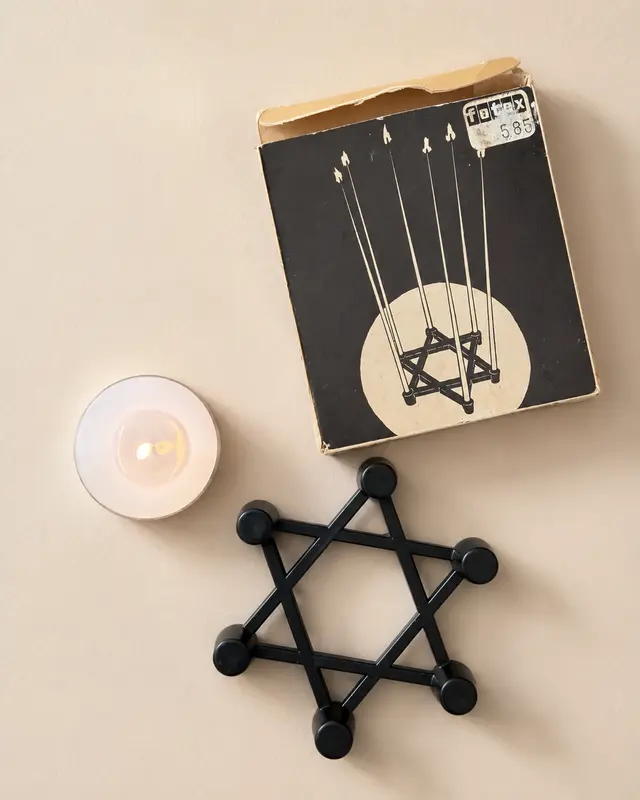 וינטג׳ ורטרו בדנמרק — מעמד נרות כוכב סקנדינבי. Candle Holder, יד שניה מקופנהגן | דייניש | Field Notes & Finds